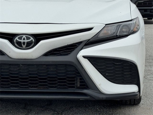 Used 2024 Toyota Camry SE image 9
