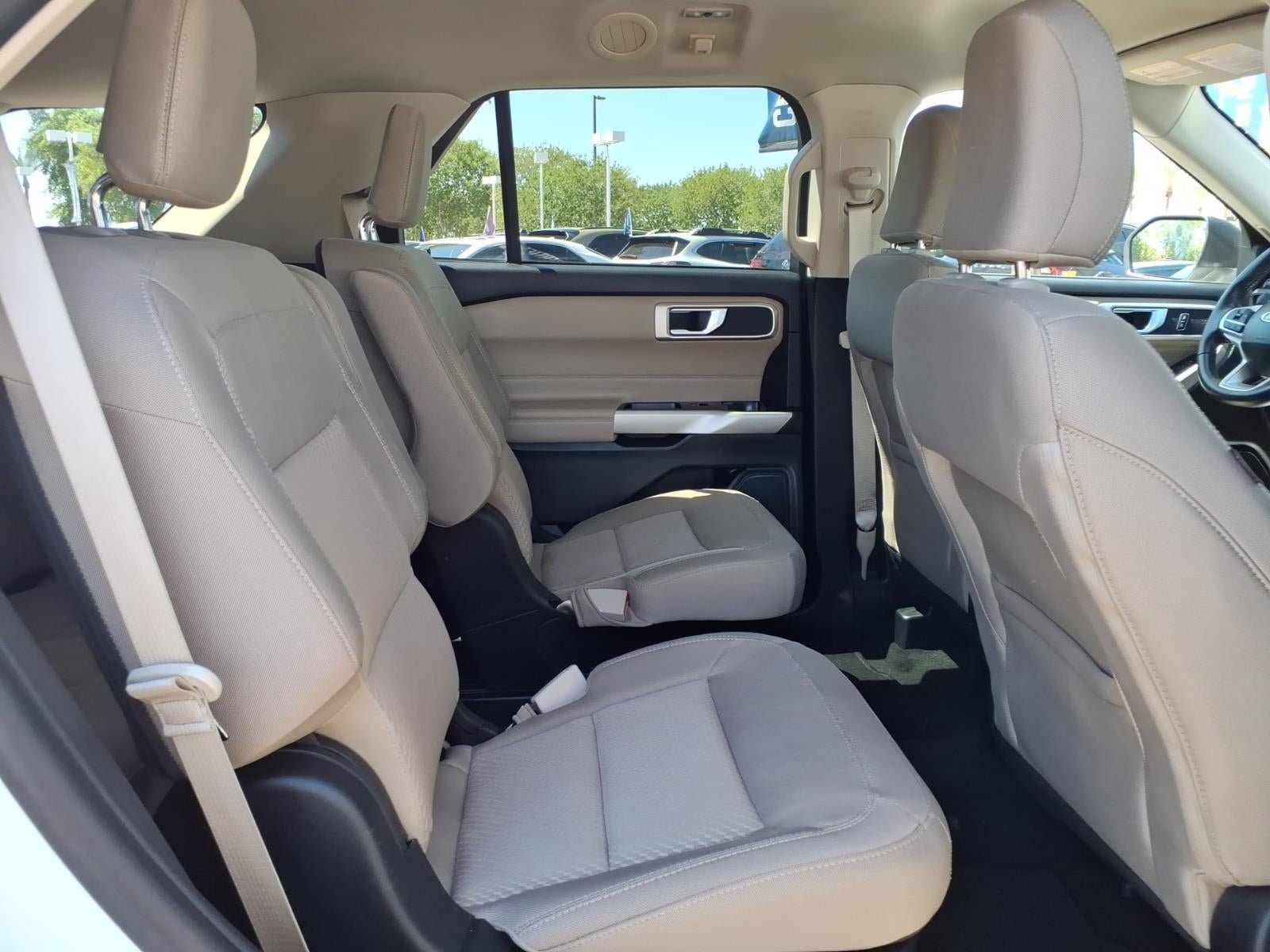 Certified 2023 Ford Explorer XLT RWD image 14