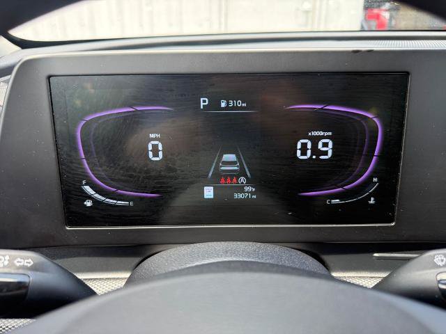 Used 2025 Kia Sportage LX FWD image 10