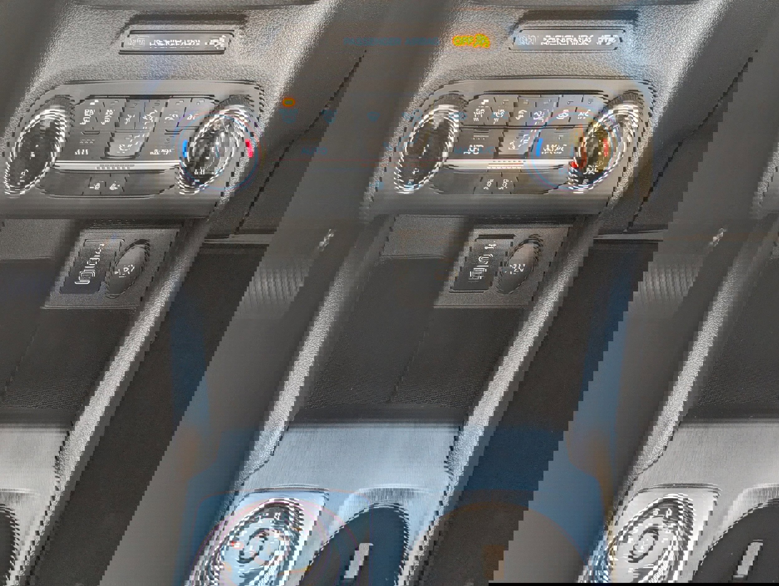 Certified 2025 Ford Escape ST-Line image 25