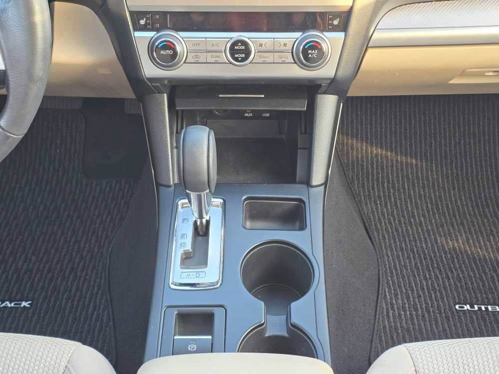 Used 2017 Subaru Outback 2.5i Premium image 13