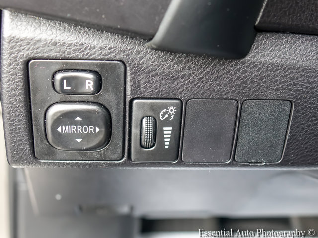 Used 2017 Toyota Corolla LE FWD image 20