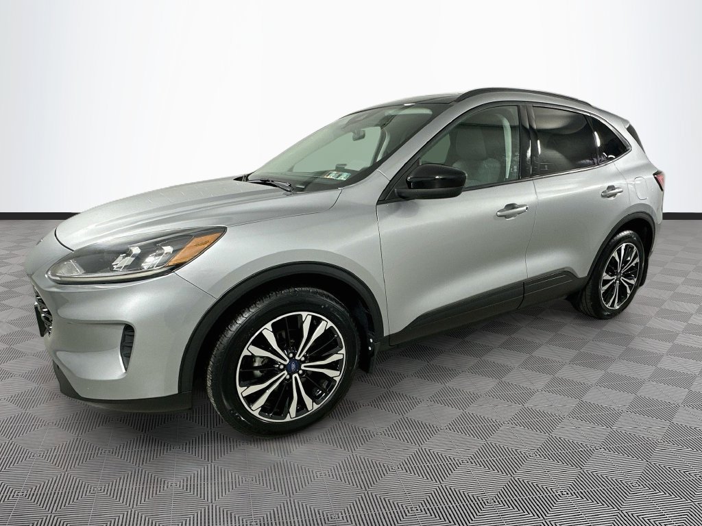 Certified 2021 Ford Escape SE w/ SE Sport Appearance Package AWD/4WD image 4