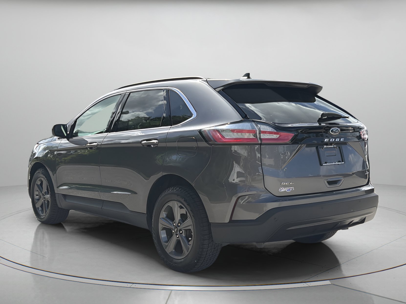 Certified 2022 Ford Edge SEL w/ Sport Appearance Package AWD/4WD image 42
