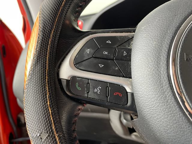 Used 2017 Jeep Renegade Trailhawk AWD/4WD image 11