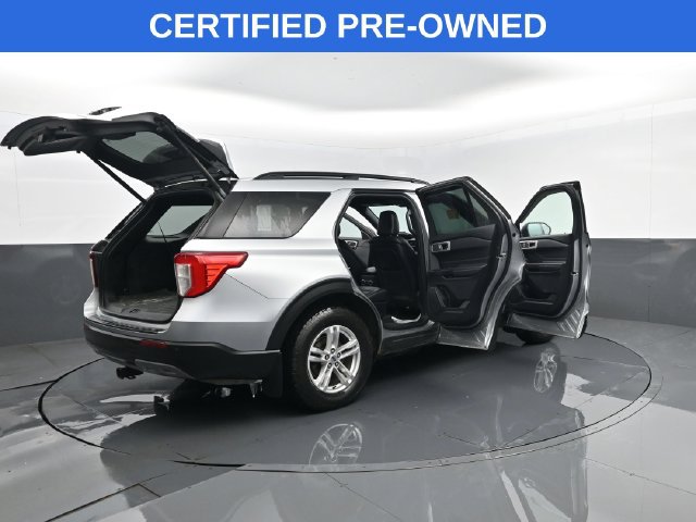Certified 2020 Ford Explorer XLT w/ Equipment Group 202A AWD/4WD image 30