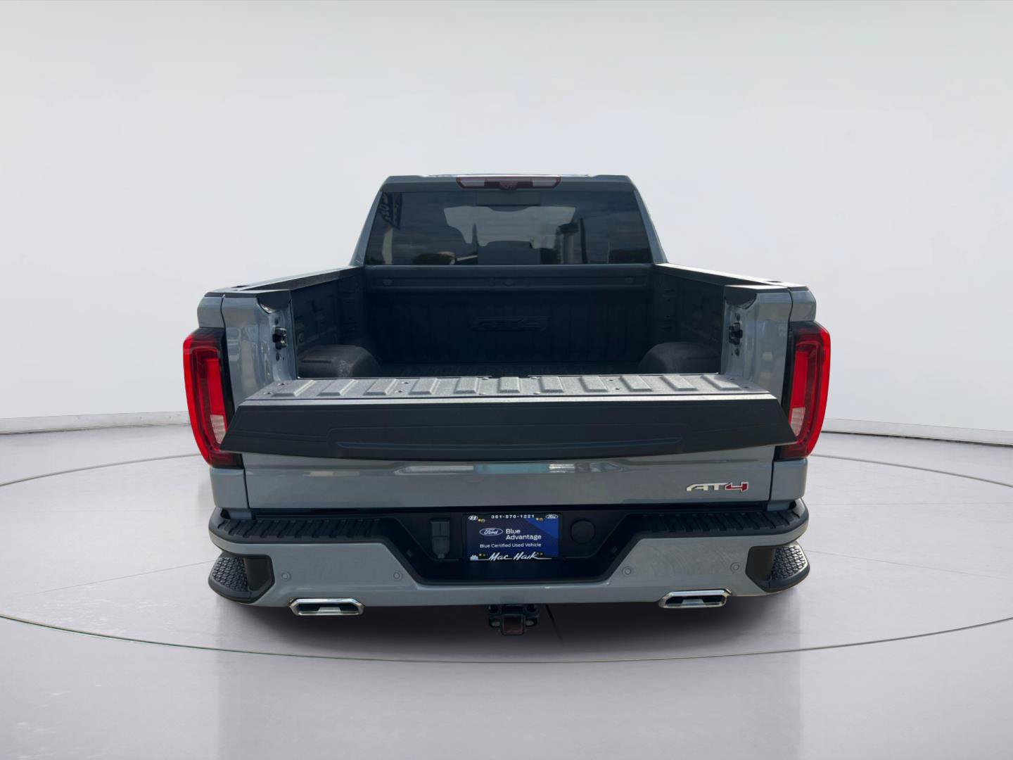 Used 2024 GMC Sierra 1500 AT4 w/ Technology Package AWD/4WD image 25