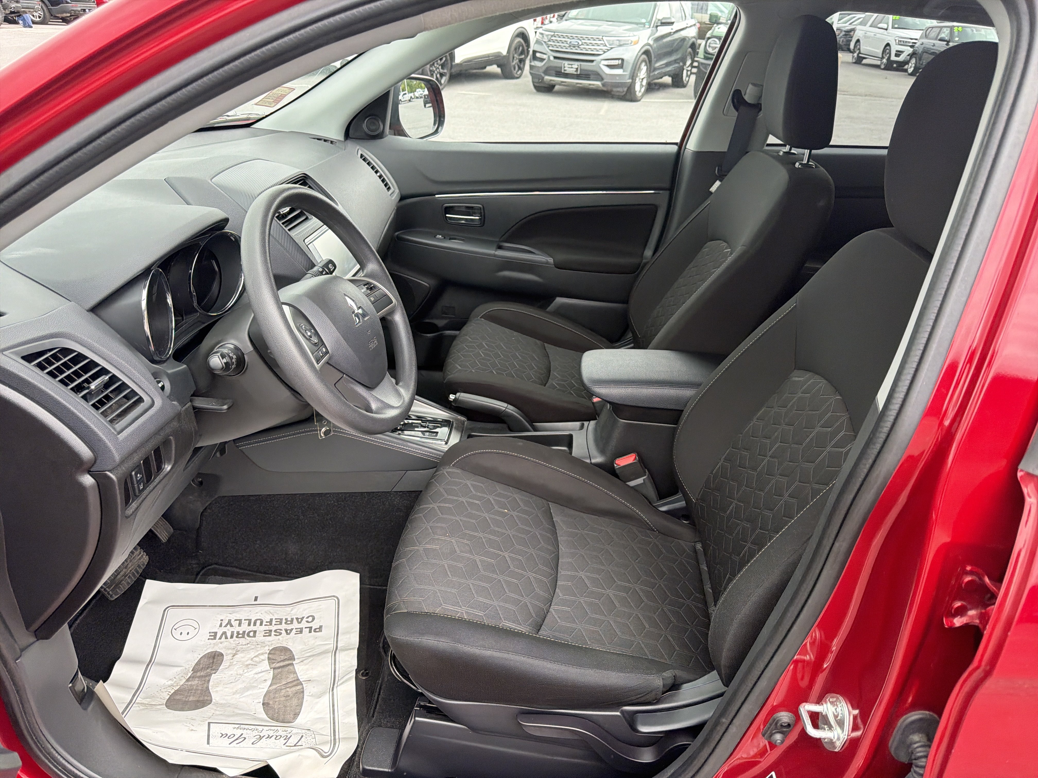 Used 2025 Mitsubishi Outlander Sport AWD image 12