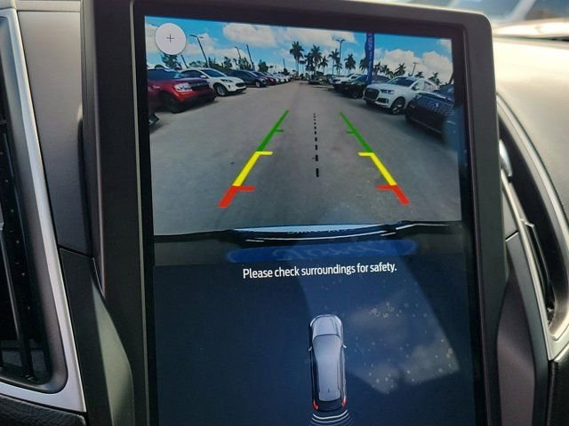 Certified 2024 Ford Edge SE w/ Black Appearance Package image 28