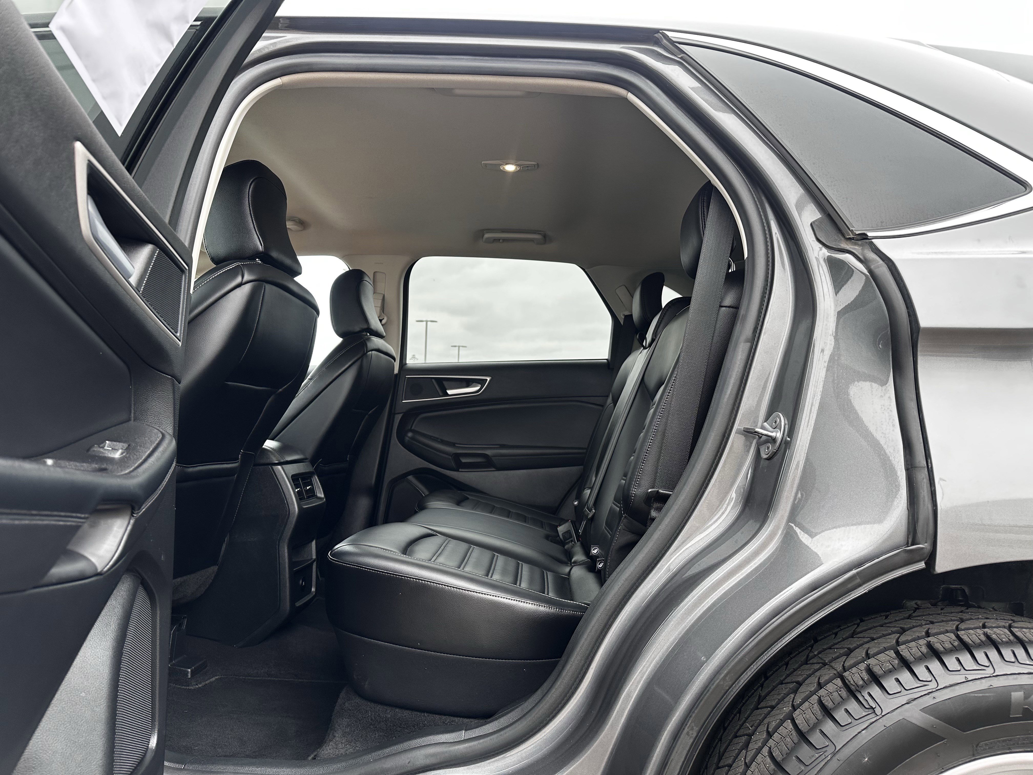 Certified 2024 Ford Edge SEL image 19