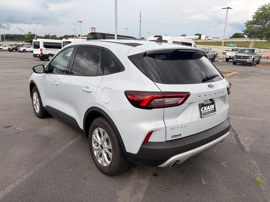 Certified 2025 Ford Escape Active w/ Cold Weather Package FWD image 5