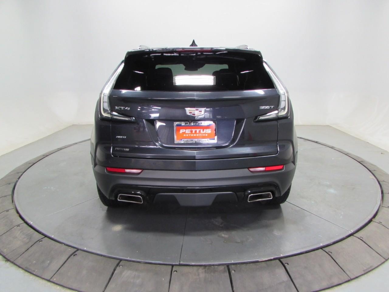 Used 2023 Cadillac XT4 Sport w/ Cold Weather Package AWD/4WD image 6