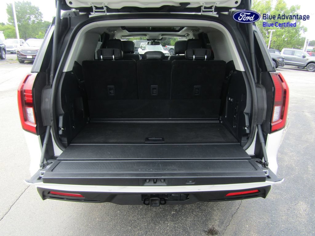 Certified 2025 Ford Expedition Active AWD/4WD image 48