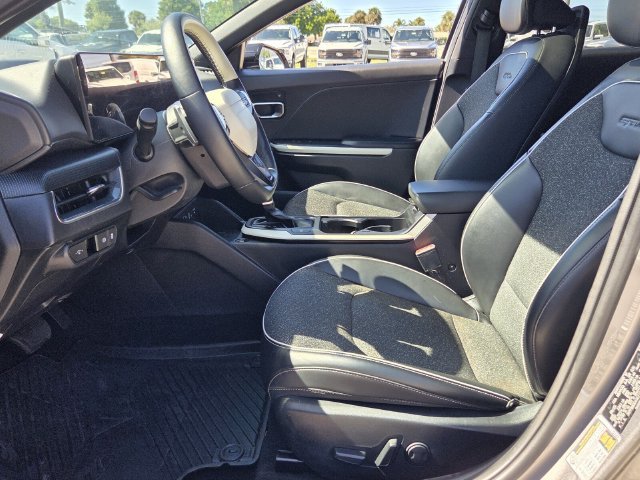Used 2025 Kia K4 GT-Line w/ GT-Line Sunroof Package FWD image 12