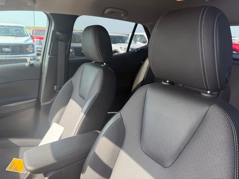 Used 2025 Buick Encore GX Preferred FWD image 11