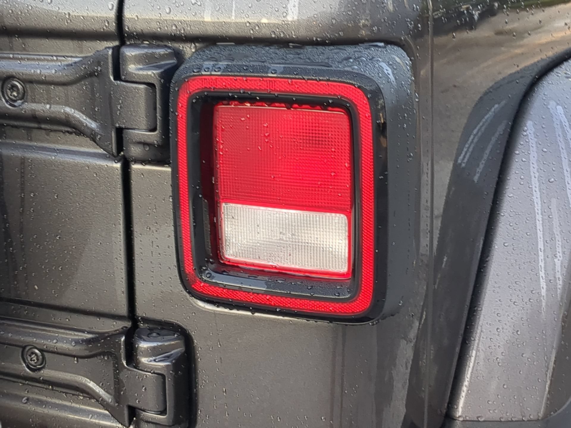 Used 2022 Jeep Wrangler Unlimited Sahara AWD/4WD image 45