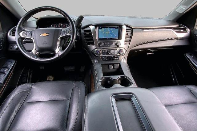 Used 2018 Chevrolet Suburban LT RWD image 15
