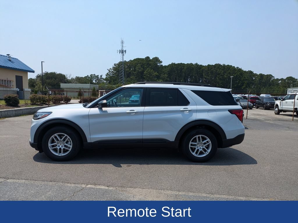 Certified 2026 Ford Explorer Active w/ Active Comfort Package RWD image 7