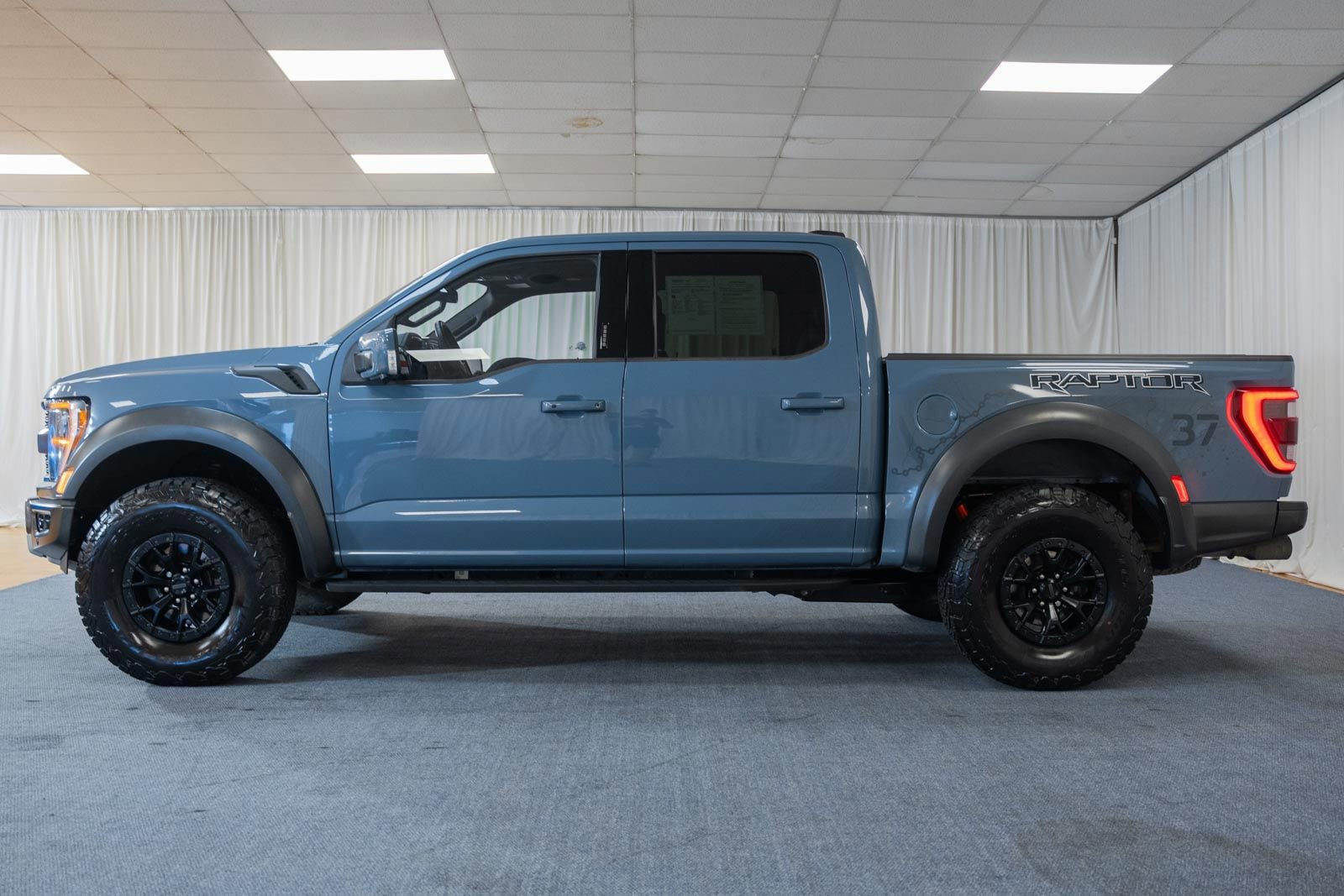 Certified 2023 Ford F150 Raptor w/ Raptor 37 Performance Package AWD/4WD image 5