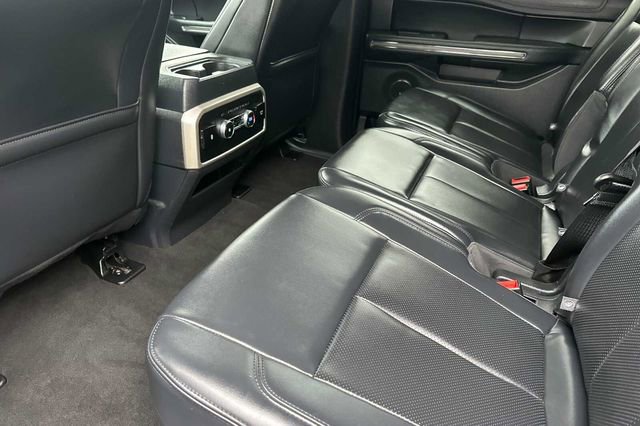 Certified 2024 Ford Expedition Max XLT image 11