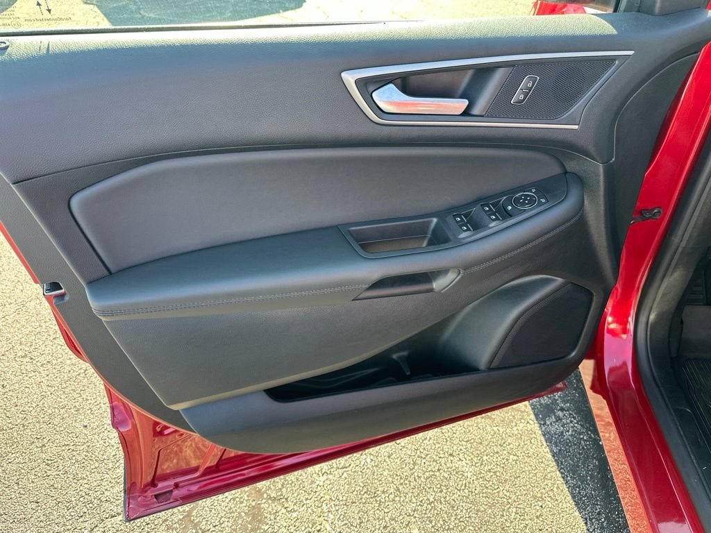 Certified 2024 Ford Edge SEL w/ Convenience Package AWD/4WD image 14