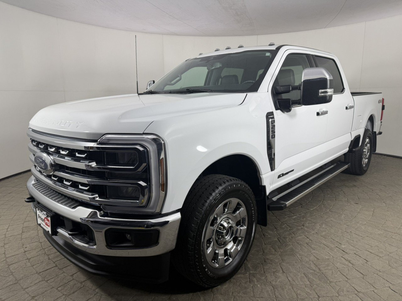 Certified 2025 Ford F250 Lariat AWD/4WD image 3