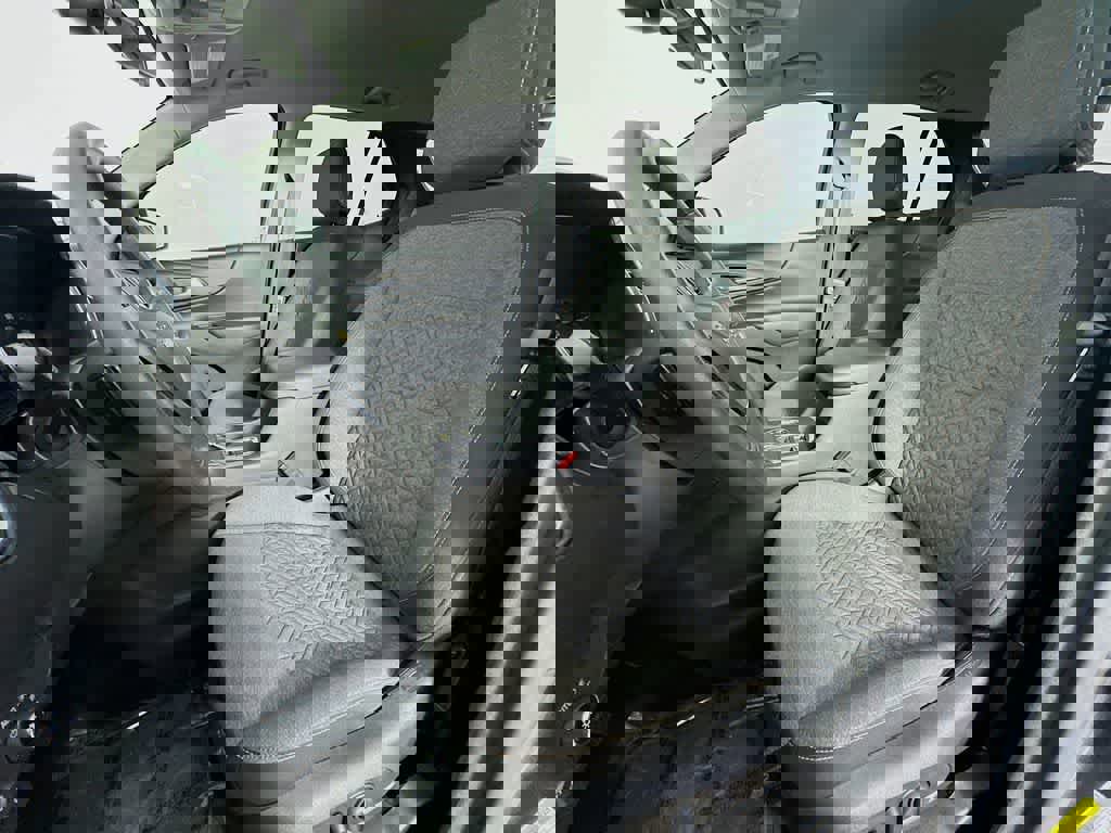 Used 2023 Chevrolet Equinox LT image 15