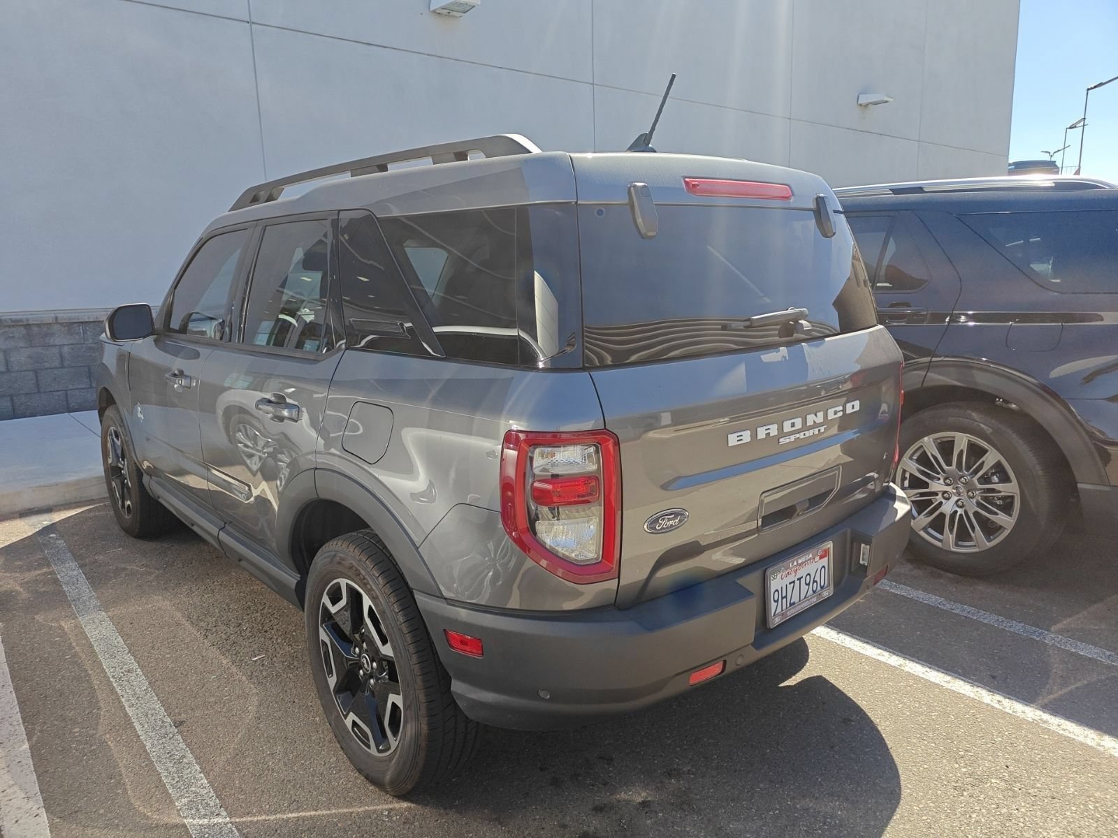 Certified 2023 Ford Bronco Sport Outer Banks w/ Tech Package AWD/4WD image 4
