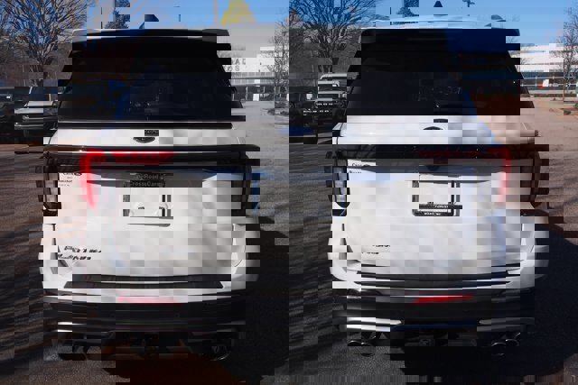 Certified 2025 Ford Explorer Platinum w/ Ultimate Package image 4