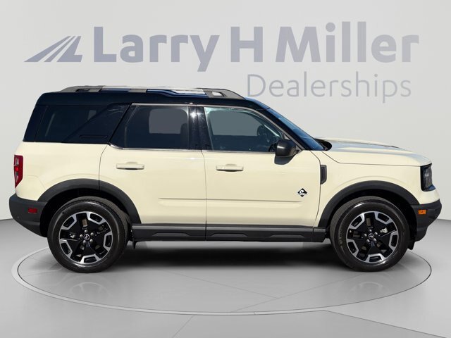 Certified 2024 Ford Bronco Sport Outer Banks AWD/4WD image 5
