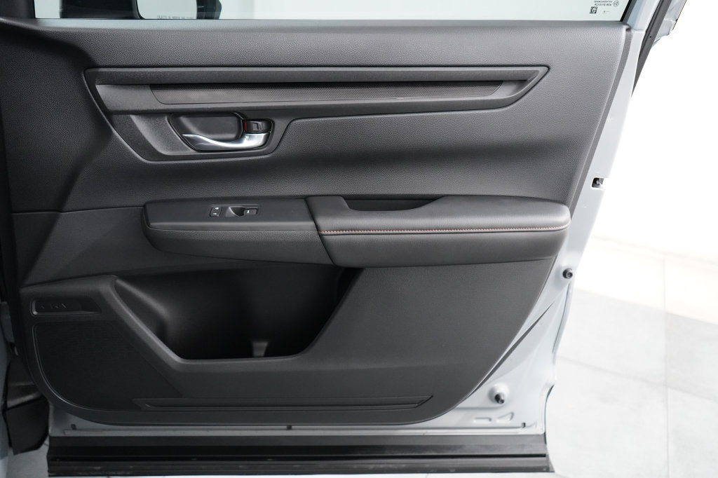 Used 2025 Honda CR-V Sport-L image 33