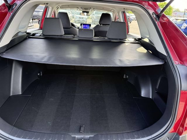 Used 2025 Toyota RAV4 XLE AWD/4WD image 7