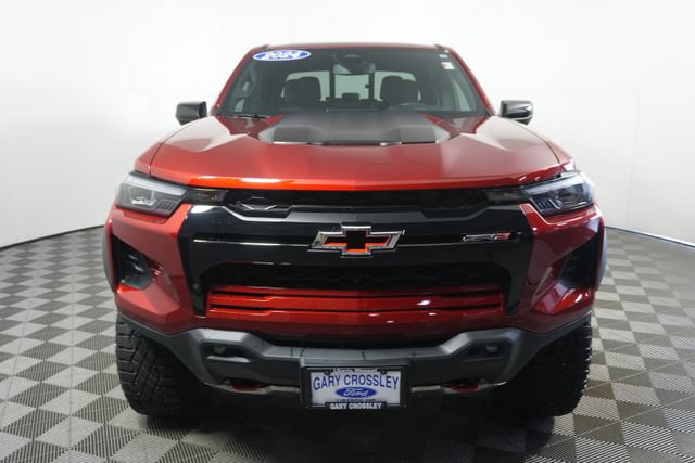 Used 2024 Chevrolet Colorado ZR2 w/ ZR2 Convenience Package III AWD/4WD image 8
