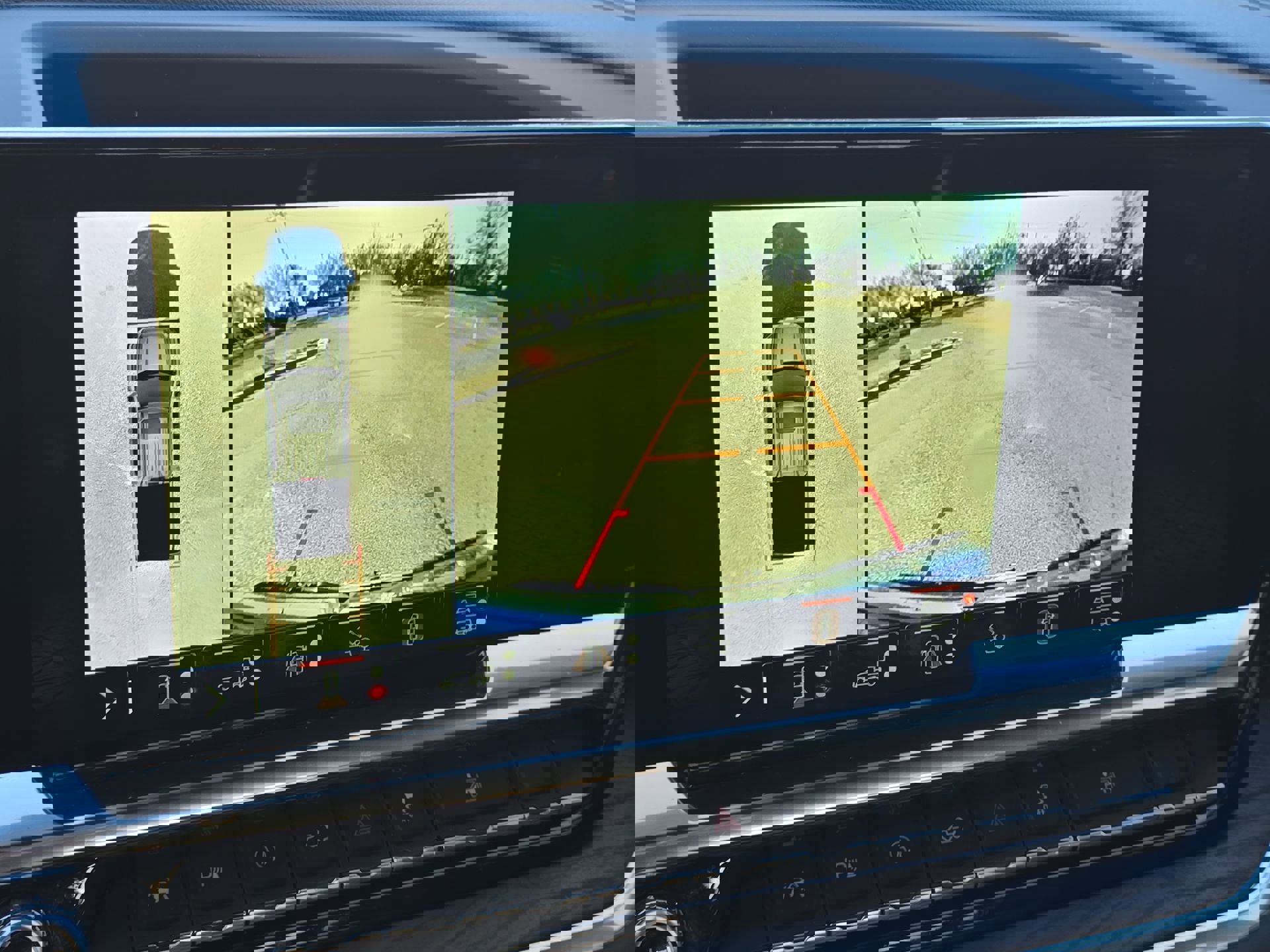 Used 2024 GMC Sierra 1500 SLT image 18