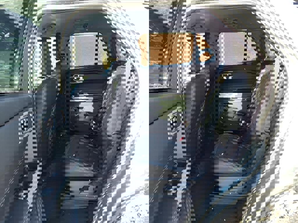 Certified 2023 Ford Explorer XLT w/ Equipment Group 202A image 10