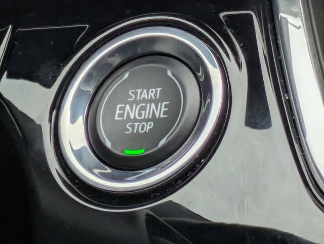 Used 2024 Chevrolet Trax RS w/ Sunroof Package image 27