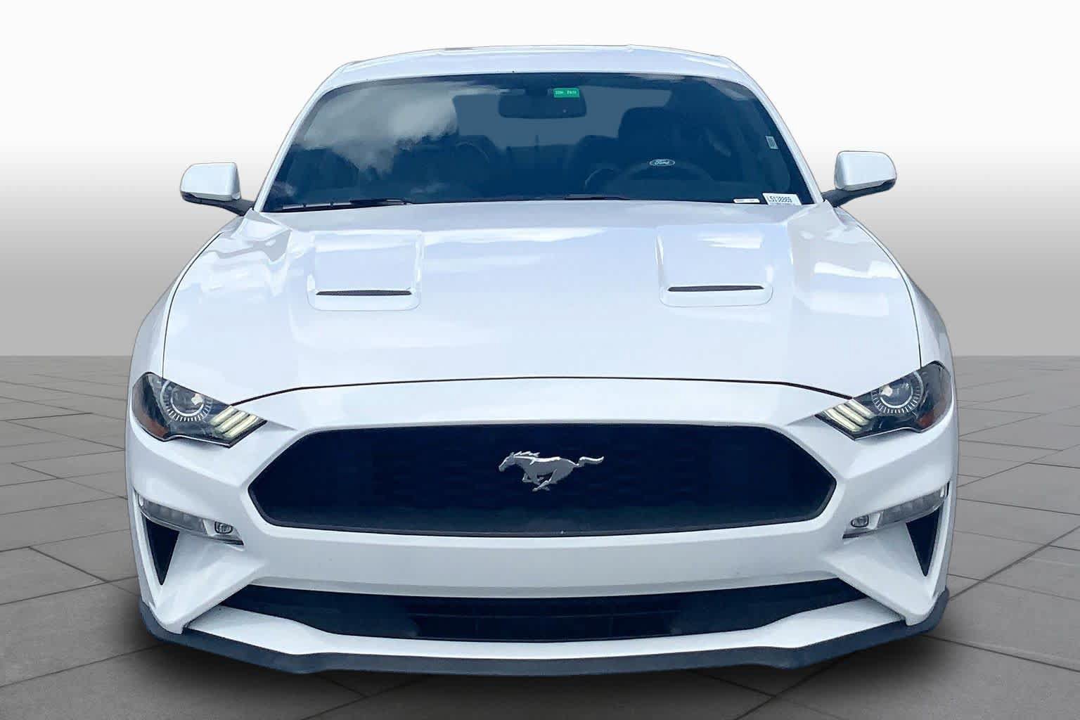 Certified 2020 Ford Mustang Premium RWD image 4