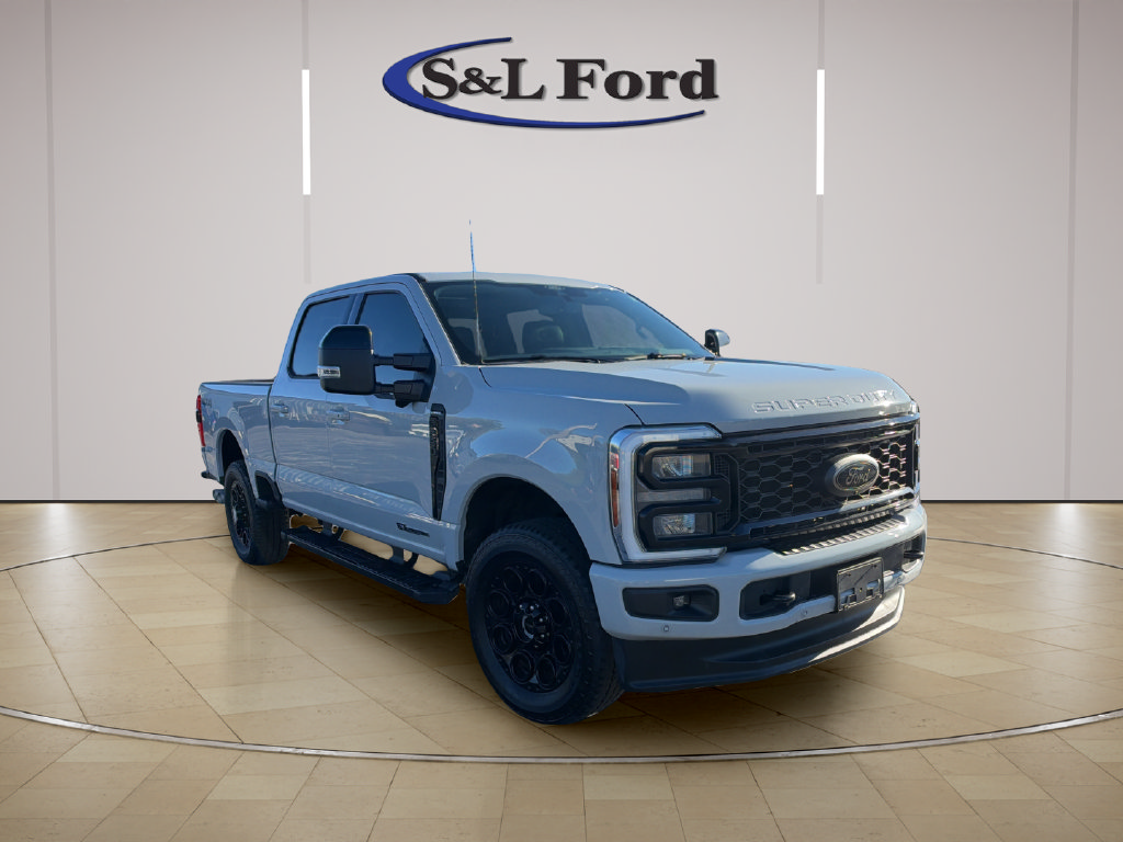 Certified 2025 Ford F250 Lariat w/ Lariat Ultimate Package AWD/4WD image 11