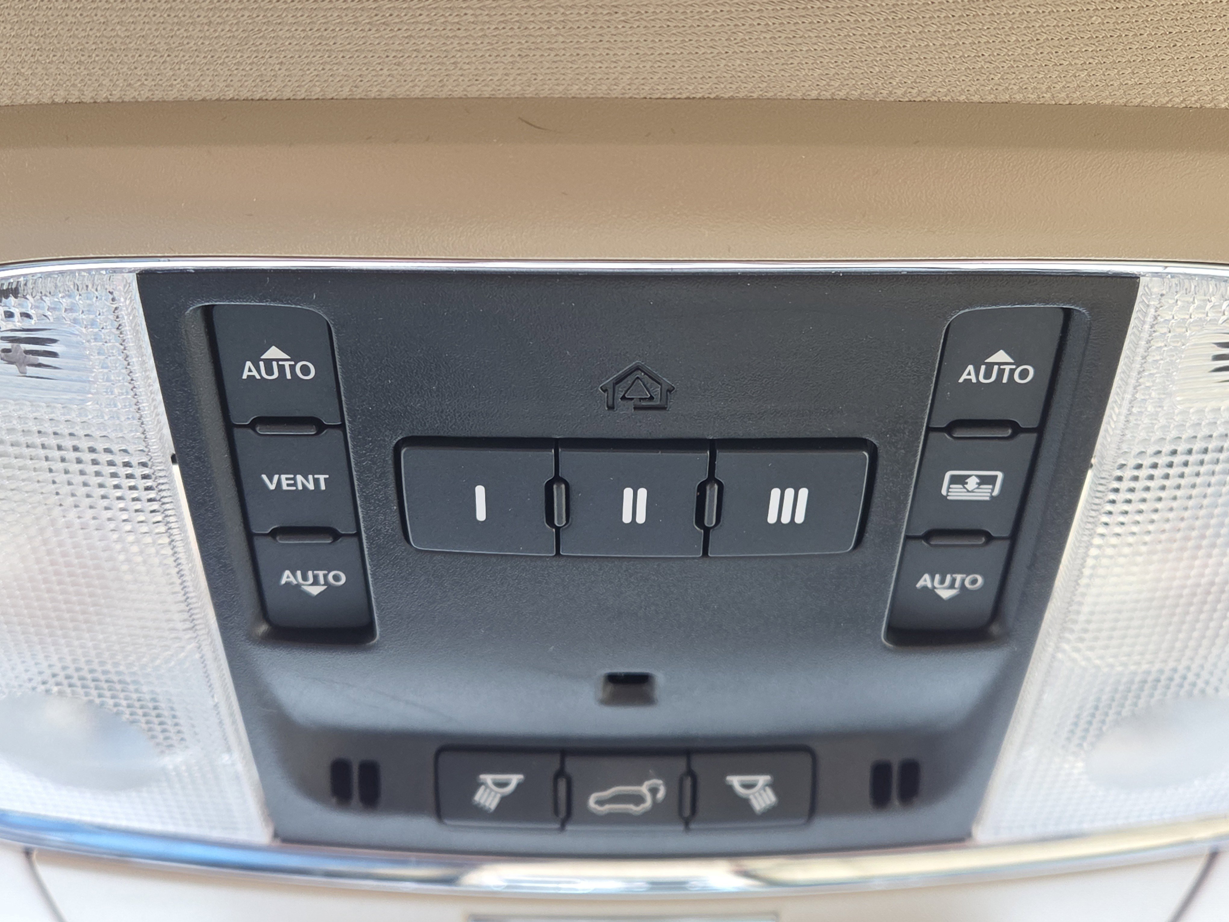 Used 2022 Jeep Grand Cherokee Limited w/ Tech Group image 26