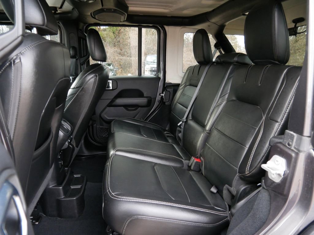 Used 2022 Jeep Wrangler Unlimited Sahara w/ Cold Weather Group image 11