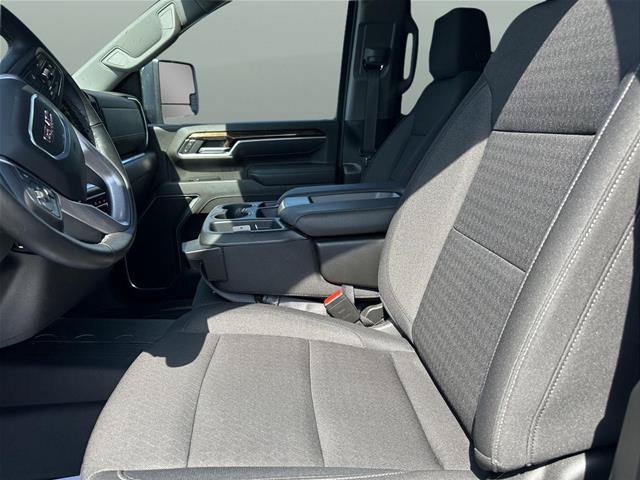 Used 2025 GMC Sierra 2500 SLE w/ SLE Value Package; AWD/4WD image 22