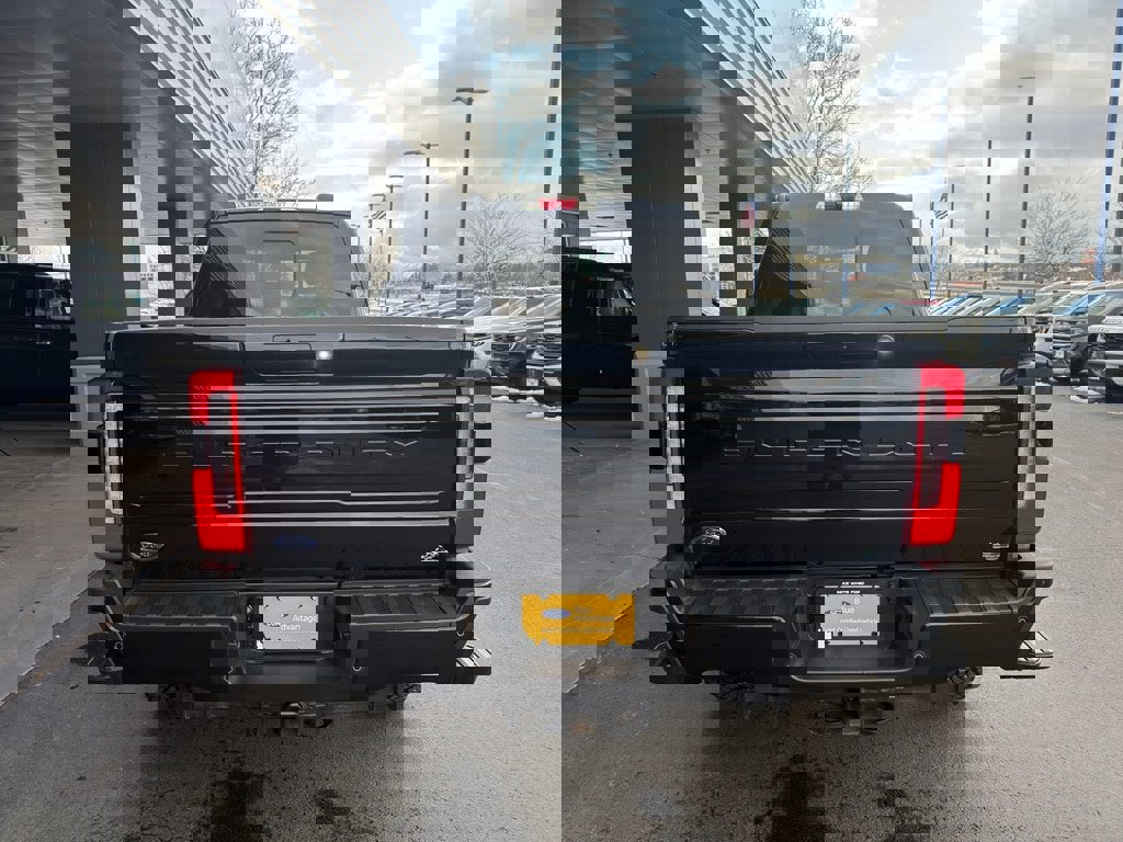 Certified 2025 Ford F350 Platinum w/ Tremor Off-Road Package image 14