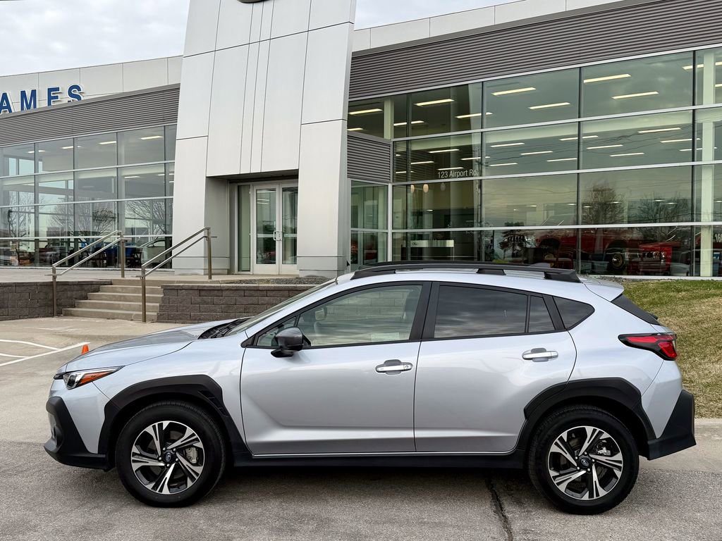 Used 2025 Subaru Crosstrek 2.0i Premium image 5