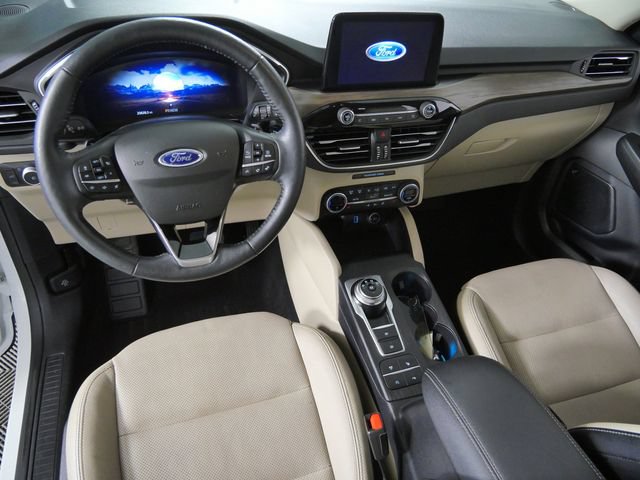 Certified 2020 Ford Escape Titanium AWD/4WD image 4