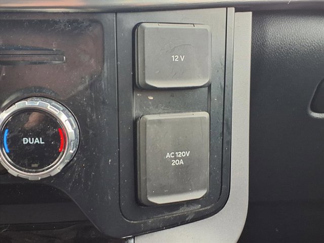 Certified 2023 Ford F150 Lariat w/ Equipment Group 502A High image 14