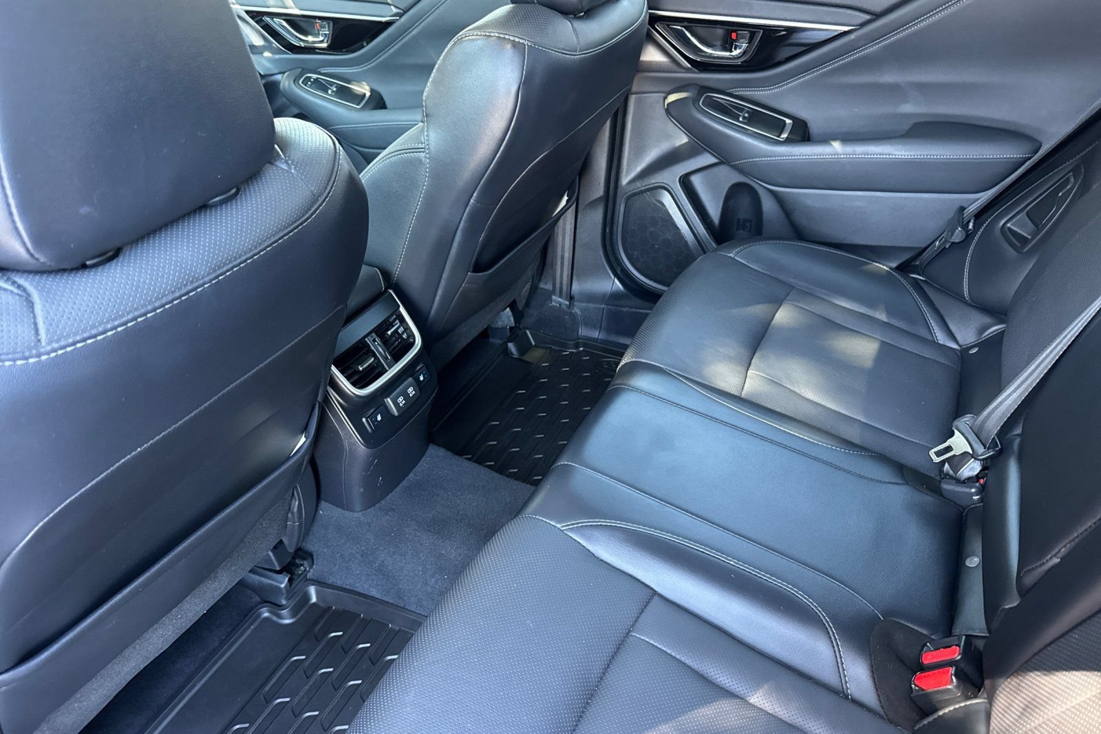Used 2020 Subaru Outback Limited XT w/ Popular Package #2 AWD/4WD image 13
