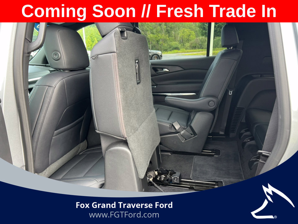 Used 2026 Chevrolet Traverse LT AWD/4WD image 5
