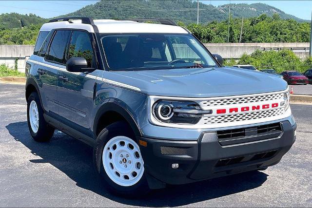 Certified 2025 Ford Bronco Sport Heritage w/ Convenience Package AWD/4WD image 2