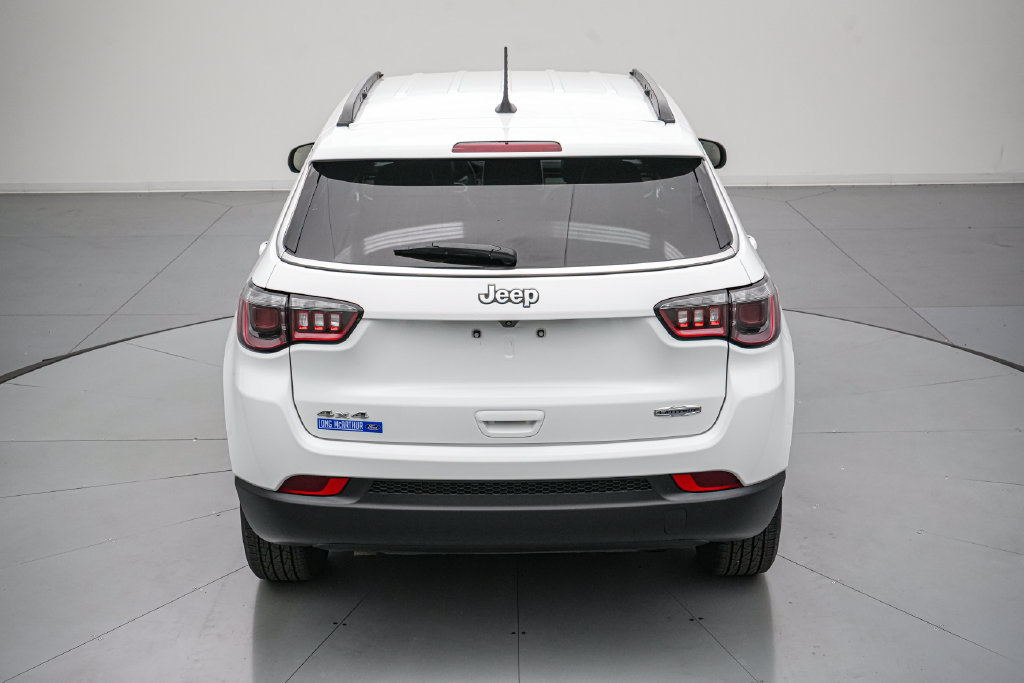 Used 2025 Jeep Compass Latitude AWD/4WD image 5