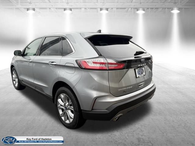 Certified 2022 Ford Edge Titanium image 3